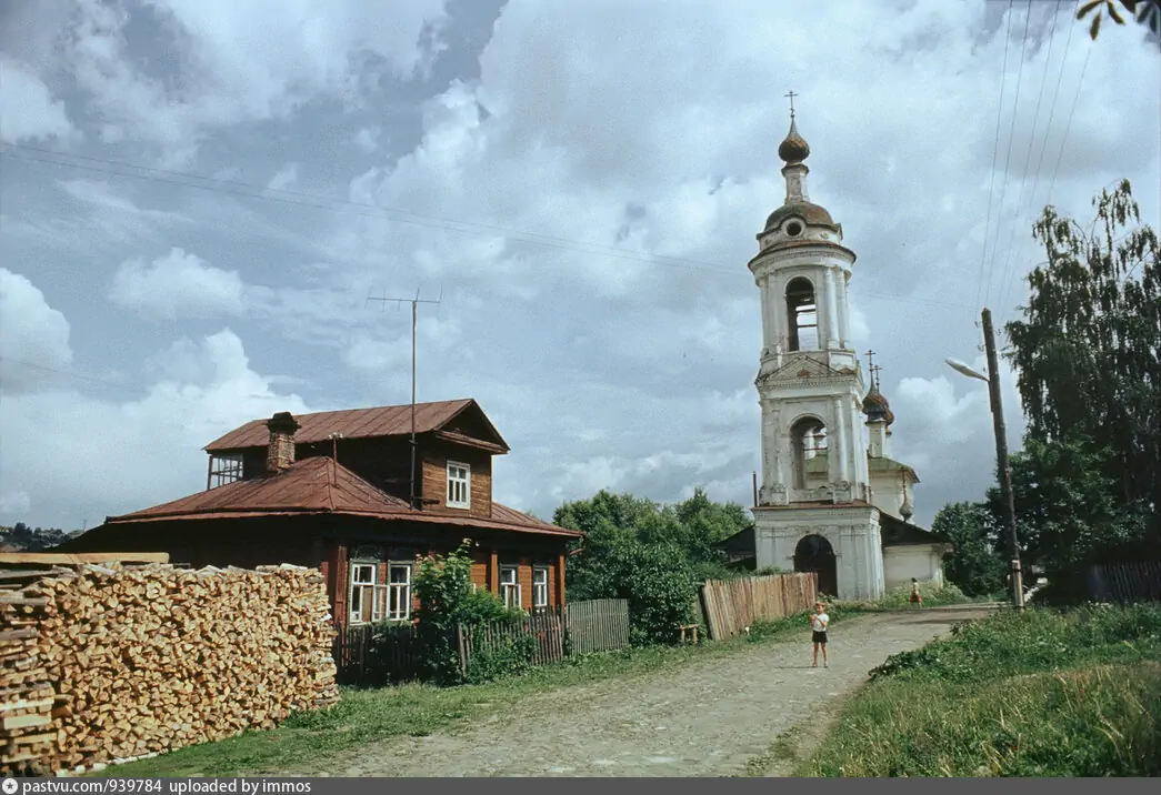 Вид с церковью Великомученицы Варвары 1984. Сергей Бессмертный